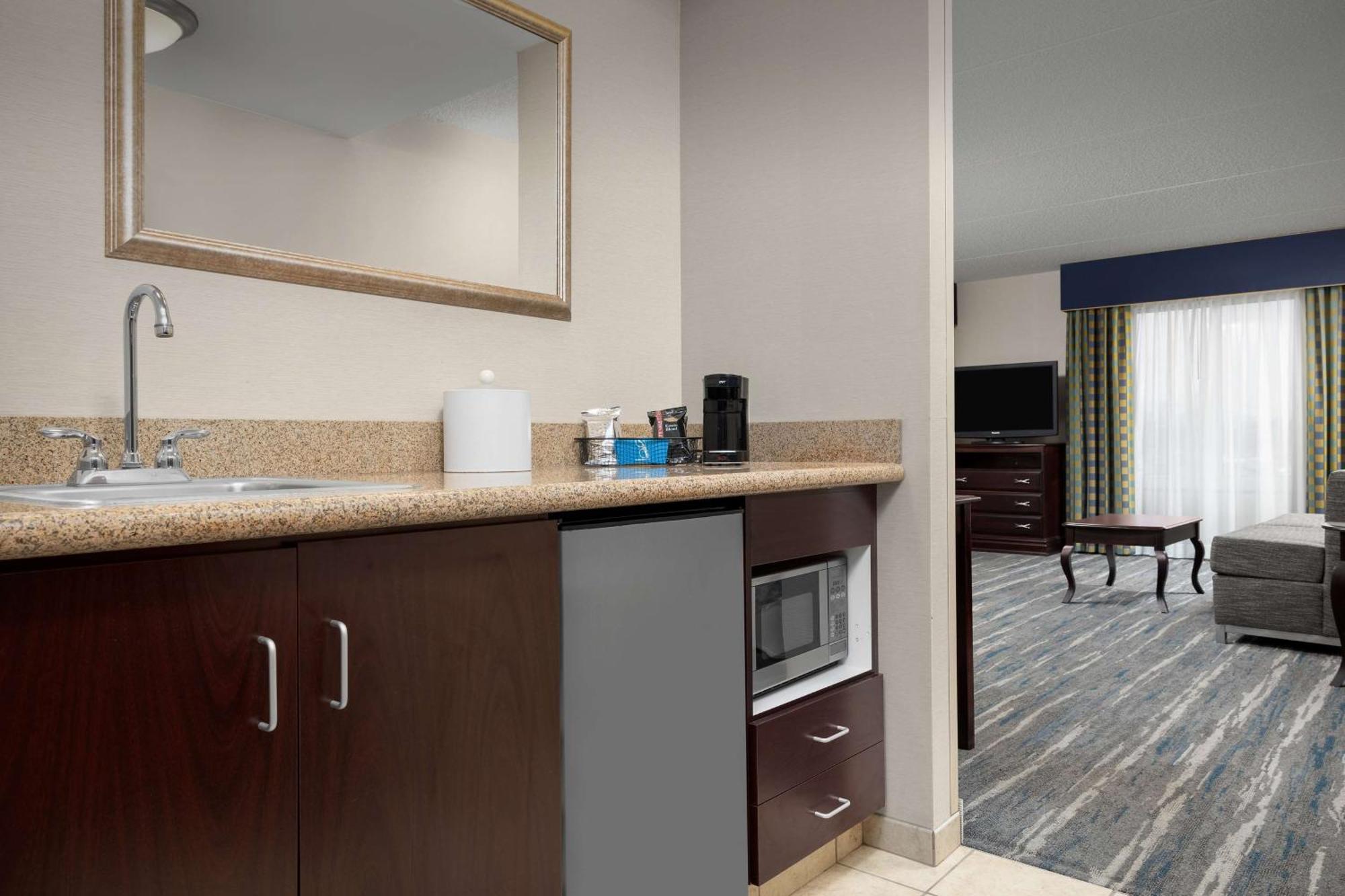 Hampton Inn Syracuse Clay Liverpool Exteriör bild